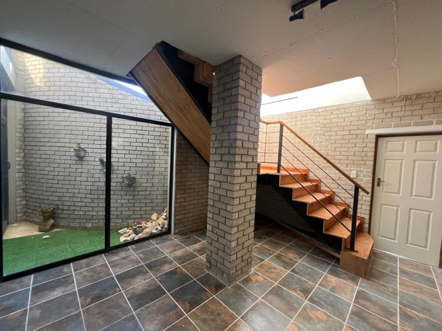 5 Bedroom Property for Sale in Royalston Residential Estate and Wildlife Reserve Eastern Cape